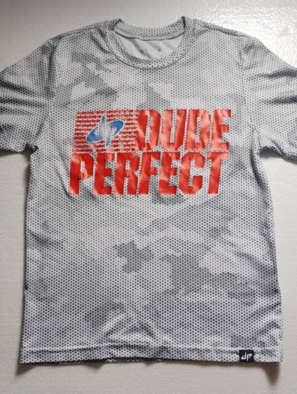Dude Perfect Youth Small Camo Performance T-Shirt Grey Size S (6/7)